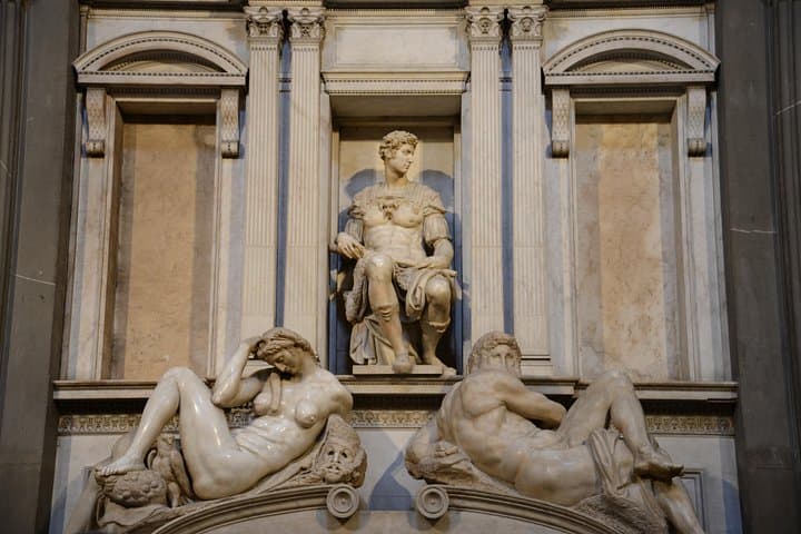 Medici Chapels and San Lorenzo Basilica Private Tour