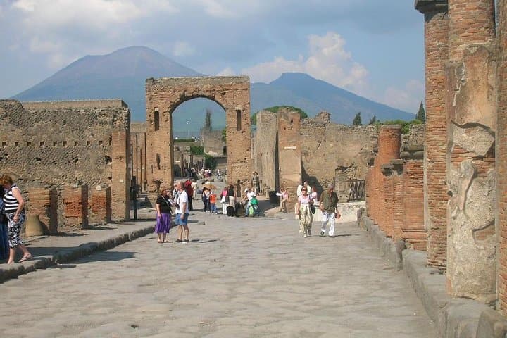 Visit in Pompeii - Pompeii Private Tour with Ada