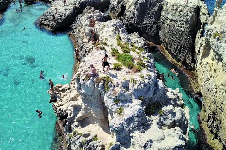 Natural channel Riaci bay