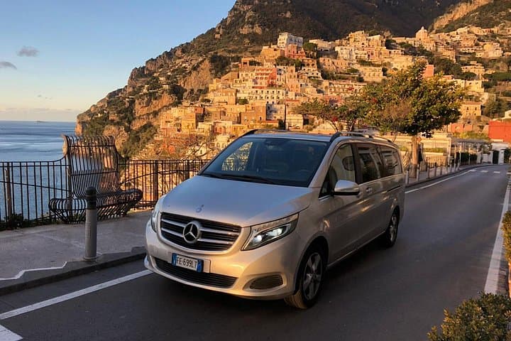 Private Transfer: Naples Hotel, Airport,Train Station to Sorrento