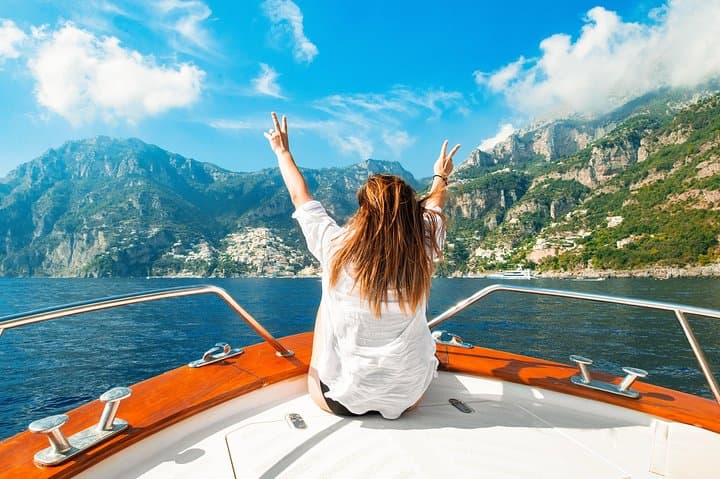 Private Boat Tour Sorrento to Positano & Amalfi–Typical Gozzo 850