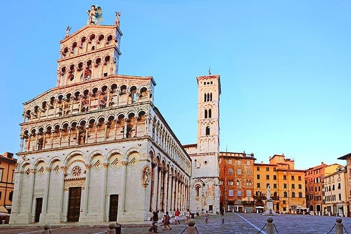 Lucca and Pisa Day Tour from Rome