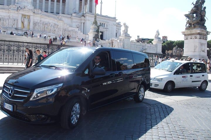 8 seats Mercedes Van