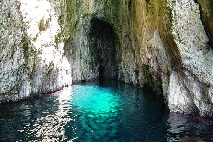 Leuca: Caves tour 1h 30 min