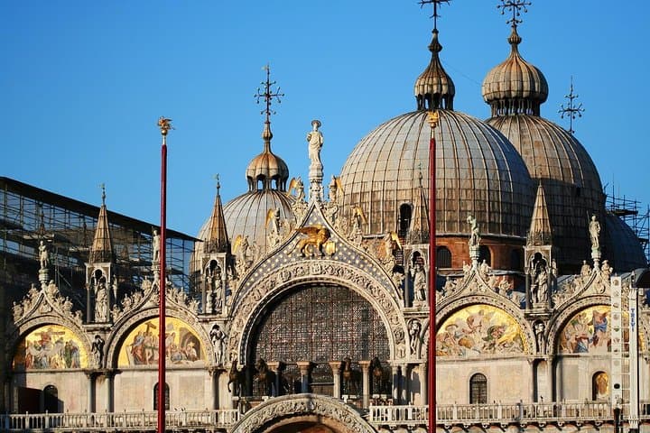 Skip the Line: Best of Venice Private Tour Including San Marco Doges' Palace and Gondola Ride