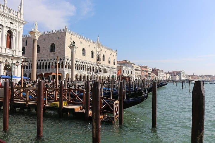 Venice Skip the line of San Mark Basilica and Doge's Palace Tour