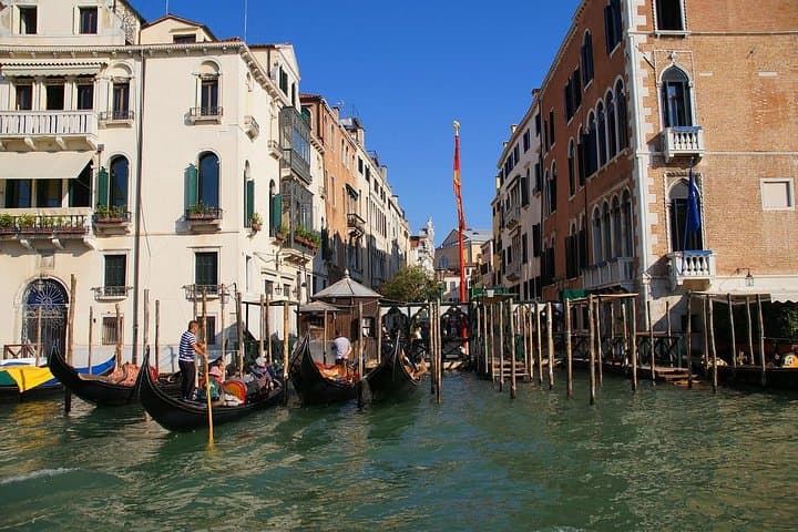 Venice Tour including St Mark Doge's Palace & Gondola Ride from Train Station