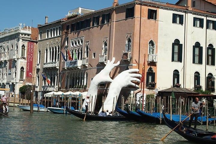Venice Walking Tour and Gondola Ride
