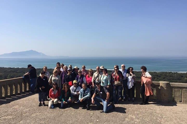 Tour in the ruins of Cuma with an archaeologist.