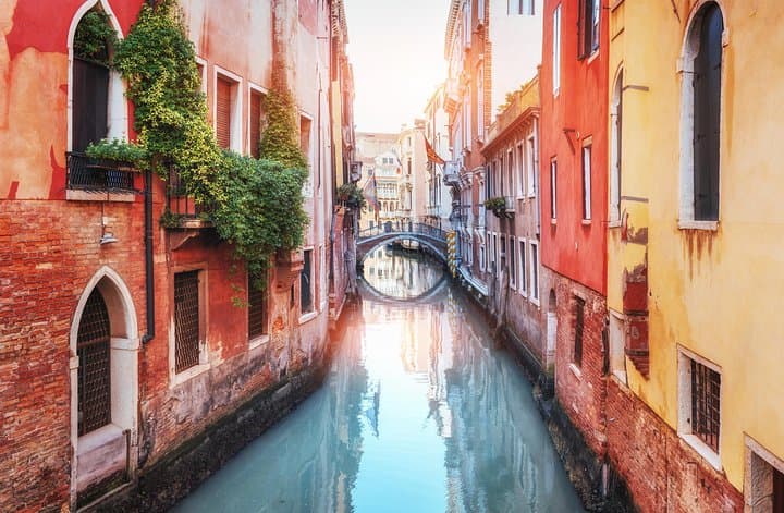 Venice Walking Tour and Gondola Ride