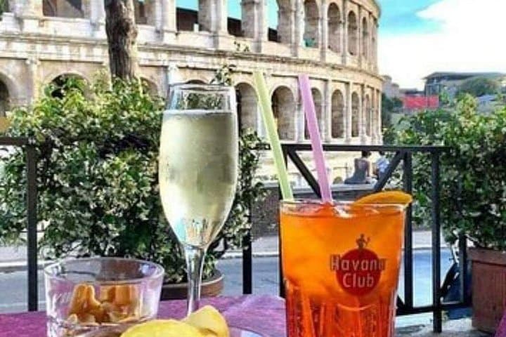 Aperitif in front of the Colosseum
