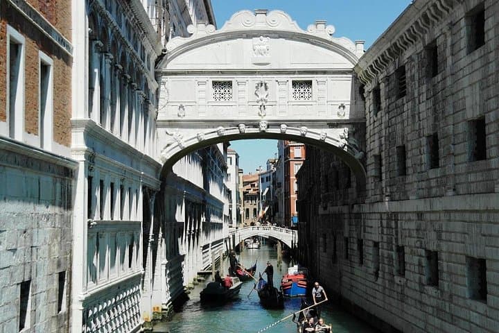 Guided Walking Tour of Venice, St Mark's Basilica & Doge's Palace