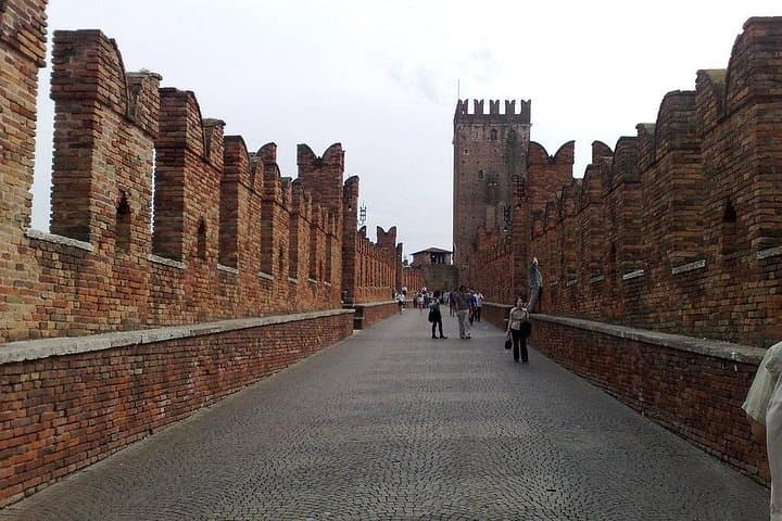 Verona from Milan, private guided tour, by car.