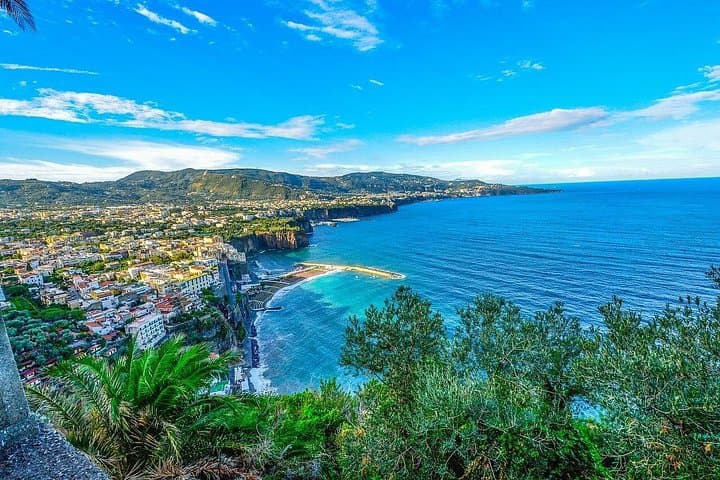 Amalfi Coast Private Tour with Wine Tasting up the Hill
