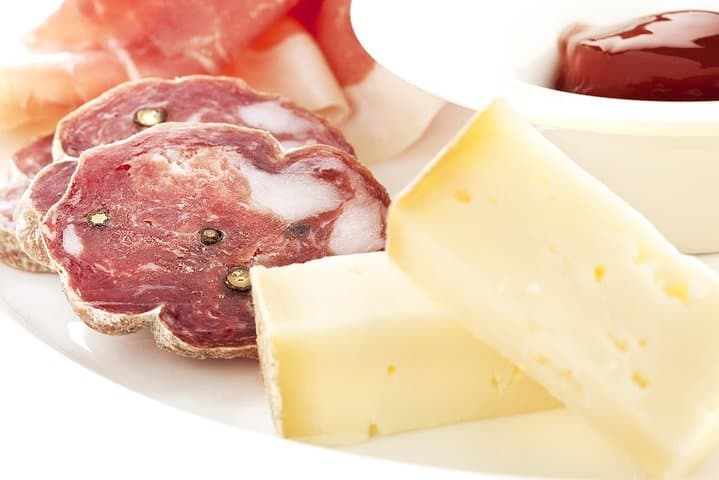 ALBA walking & TASTING tour (food, wine and history)