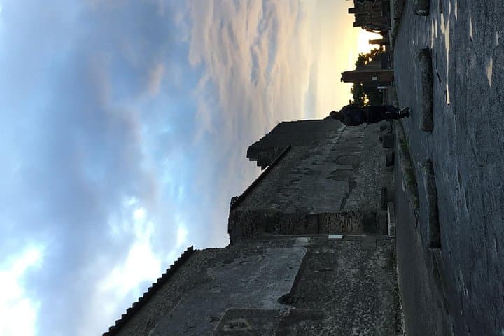 Explore and Experience Pompeii