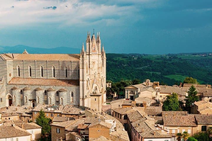 Day Trip: Orvieto And Civita Di Bagnoregio Private Tour + Wine Tour With Lunch