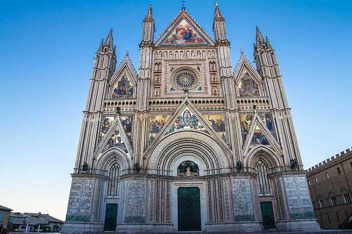 Day Trip: Orvieto And Civita Di Bagnoregio Private Tour + Wine Tour With Lunch