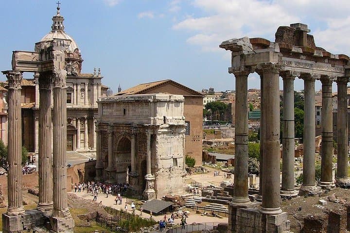 Colosseum and Roman Forum Guided Tour