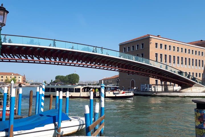 Venice Full Day tour from Milan by high speed train. Small Group