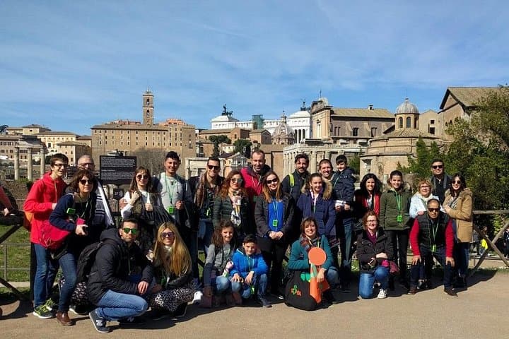 Guided tour of the Colosseum, Roman Forum and Palatine in Spanish