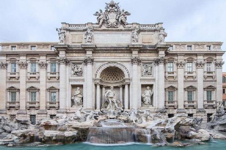 Rome Fountains & Squares Walking Tour–Small Group w/ Local Expert