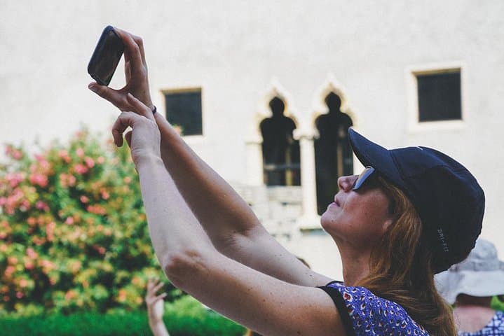 Verona Highlights Walking Tour in Small-group