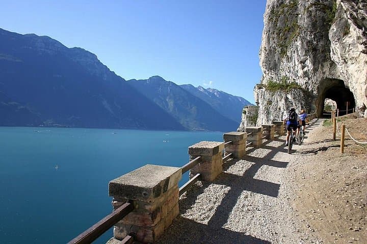 guided e-bike rental tours
