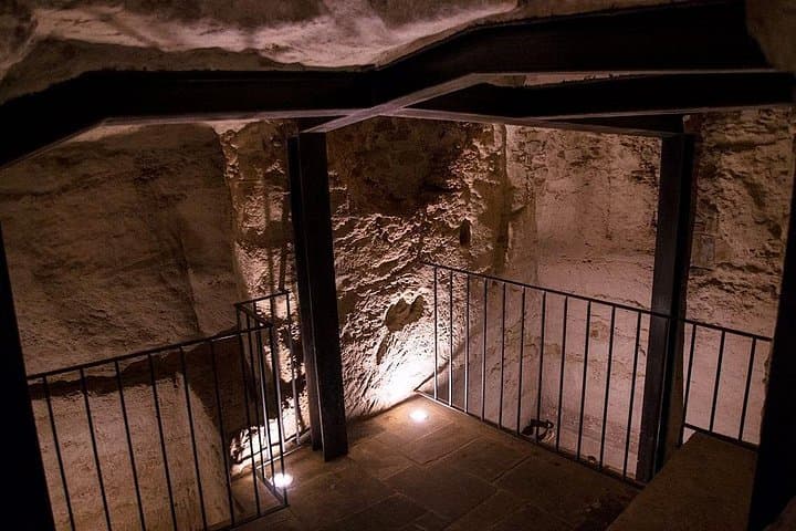 Jewish Museum and Ancient Jewish District - Private guided tour