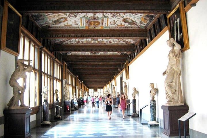 Private Tour: Walking Tour plus The Uffizi guided Tour
