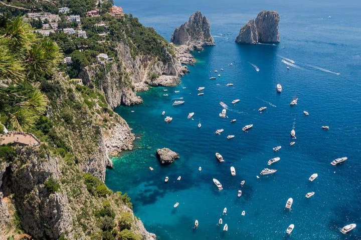 From Naples: Capri Island Tour with Lunch and Blue Grotto