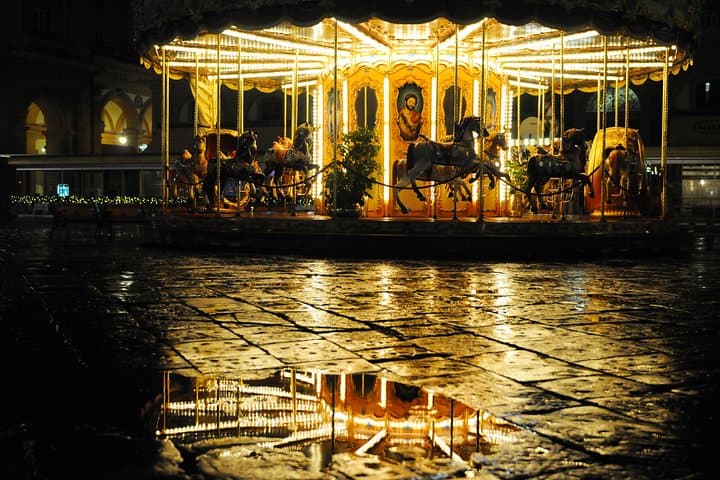 Florence Highlights Walking Tour By Night with Expert Guide