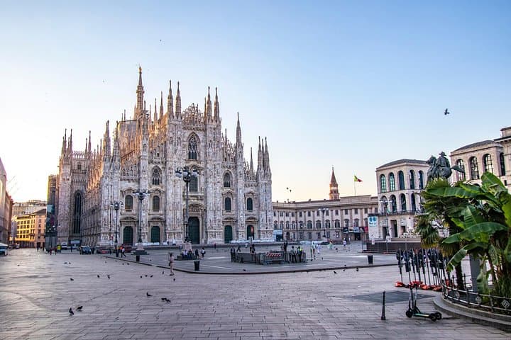 Explore Milan in 90 minutes with a Local