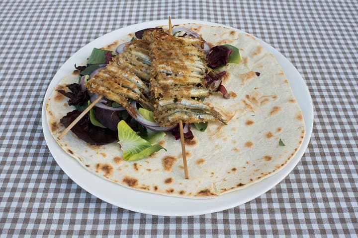 Small-group Street food tour in Rimini