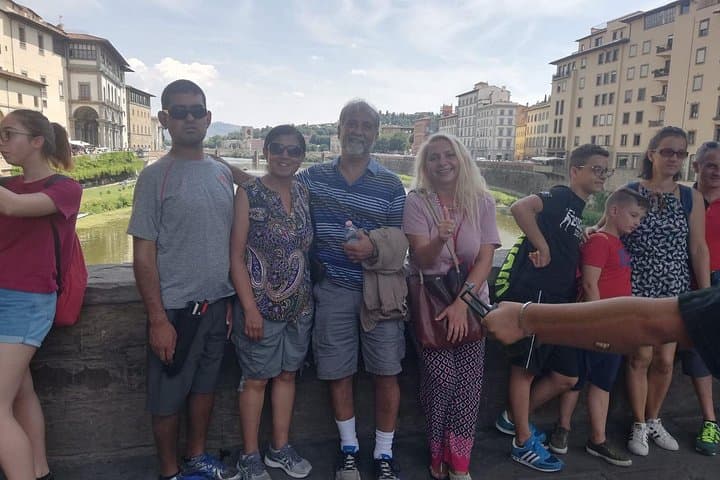 Walking tour on Ponte Vecchio