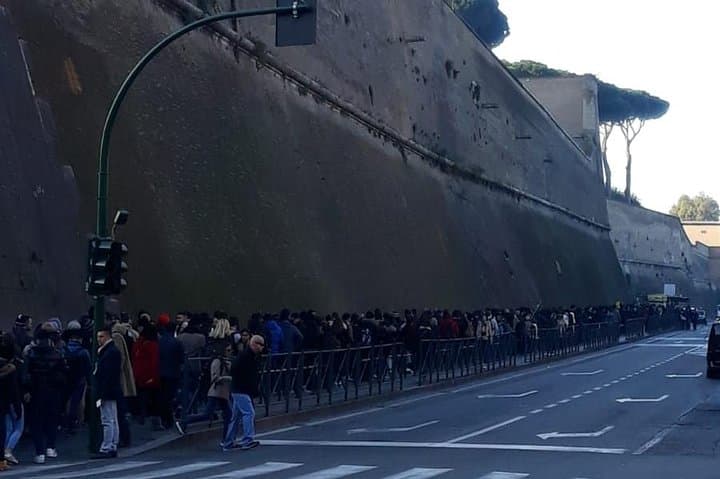 This is the horrible situation pick season front of vatican museum. They all must wait for minimum couple of hours. To avoid this waiting time book our advance tickets or tours for the entire city trip