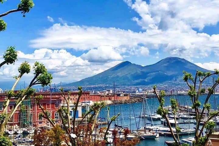 One-way transfer from Naples to Positano/Sorrento (or vice versa)