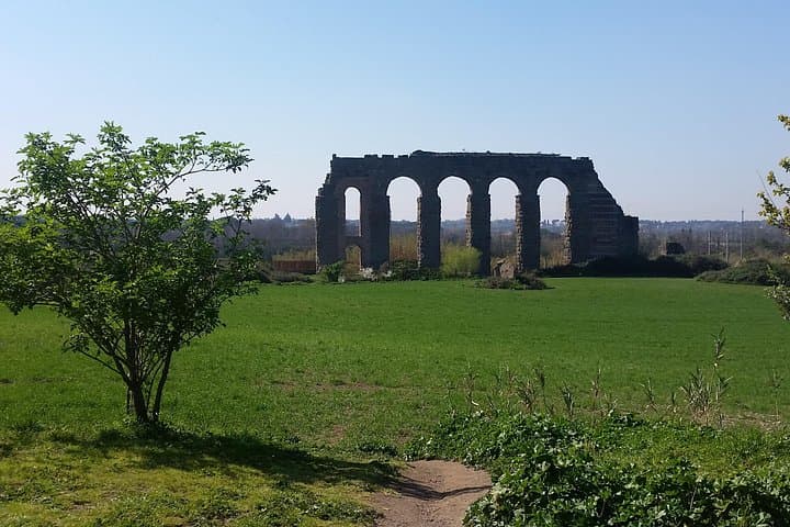 The Park of the Aqueducts Private Walking Tour