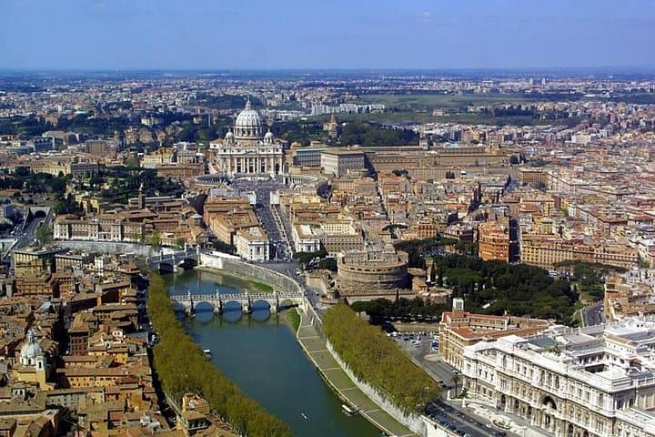 Private Transfer Between Rome Hotel and Civitavecchia Port or vv.