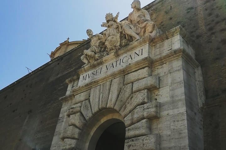 Vatican museum and sistine Chapel exit way