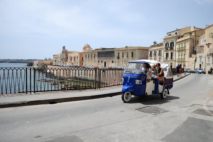 Tour of Siracusa, Ortigia, and Noto from Taormina.