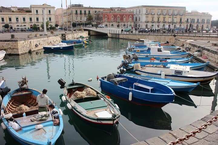 Tour of Siracusa, Ortigia, and Noto from Taormina.