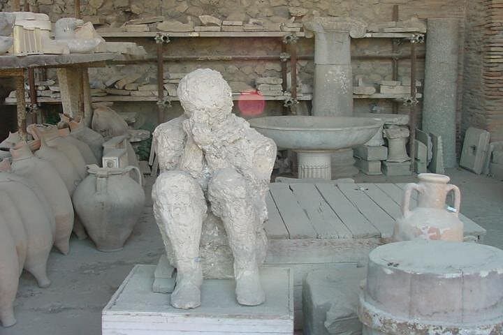 the splendour of Pompeii ruins