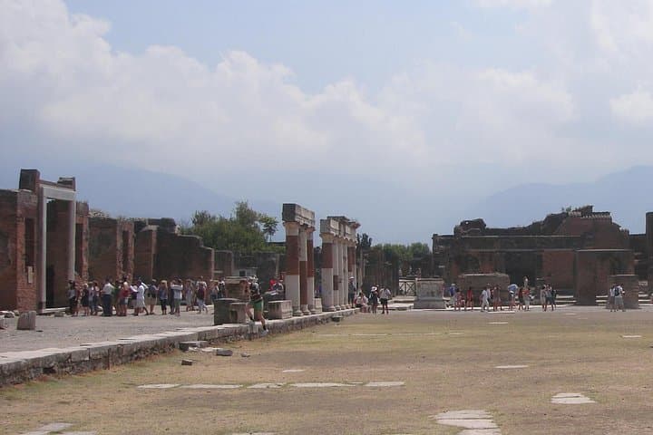 Pompeii and Mount Vesuvius SELECT tour