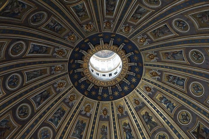 Premium Rome in a day: Vatican, Colosseum and Forum Private Tour with Pick-Up