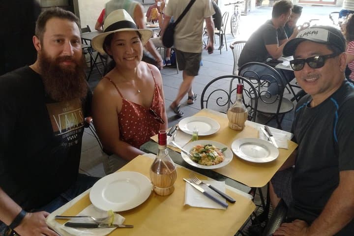 Florence Street Food and Sightseeing Tour with a Professional Tour Guide