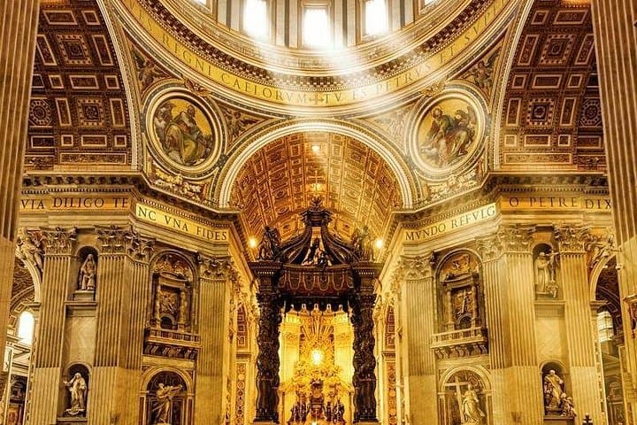 Private Tour VIP: Papal City & Sistine Chapel