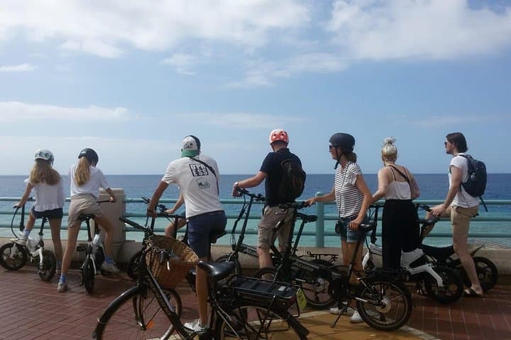 biking in corso italia