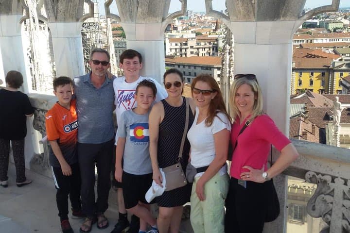 Skip the Line: Express Milan Duomo and Rooftop Private Tour