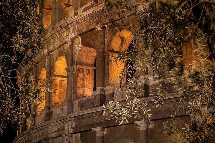 Rome by Night with Pizza and Gelato (Minimum 2 People)